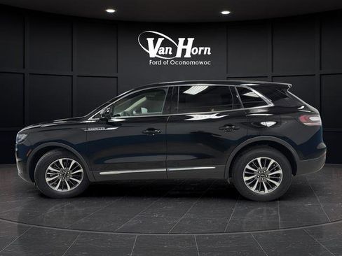Used 2022 Lincoln Nautilus Reserve AWD/4WD image 4