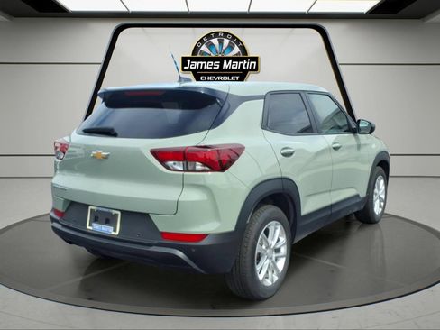 Certified 2025 Chevrolet TrailBlazer LS w/ LS Convenience Package FWD image 4
