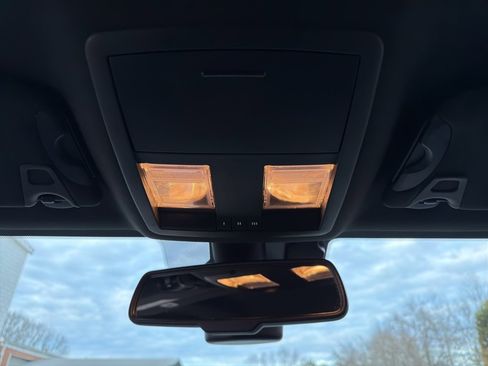 Used 2020 Dodge Challenger R/T image 26