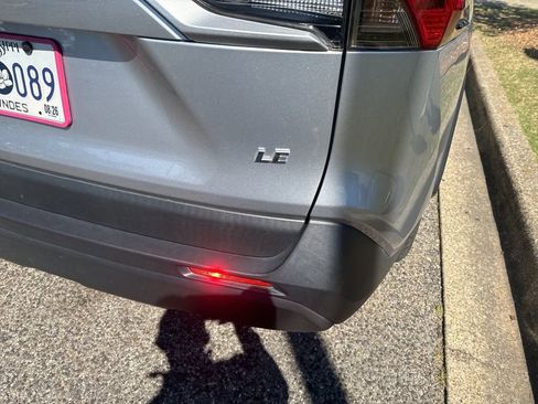 Used 2023 Toyota RAV4 LE image 19