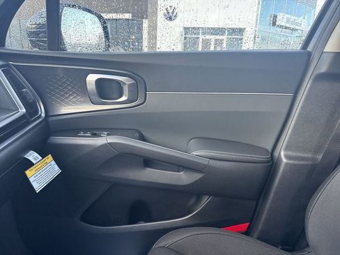 New 2026 Kia Sorento LX image 22