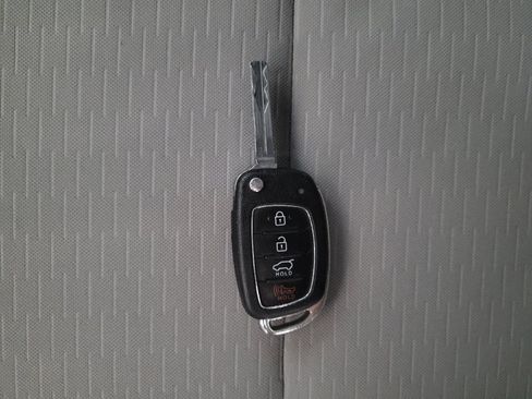 Used 2019 Hyundai Tucson SE FWD image 32