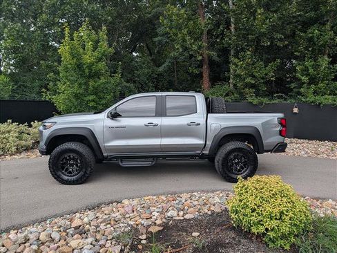 Used 2024 Chevrolet Colorado ZR2 w/ ZR2 Bison Edition AWD/4WD image 2