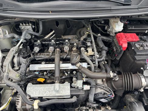 Used 2025 Nissan Versa SV FWD image 27