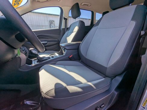 Used 2018 Ford Escape SE w/ Ford Safe & Smart Package image 13