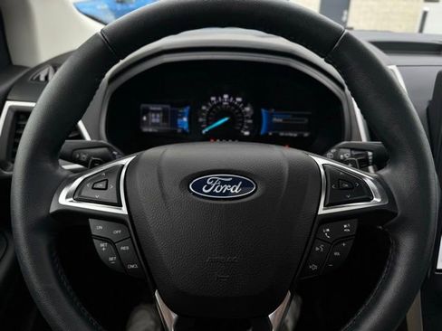 Used 2022 Ford Edge SEL w/ Convenience Package image 24