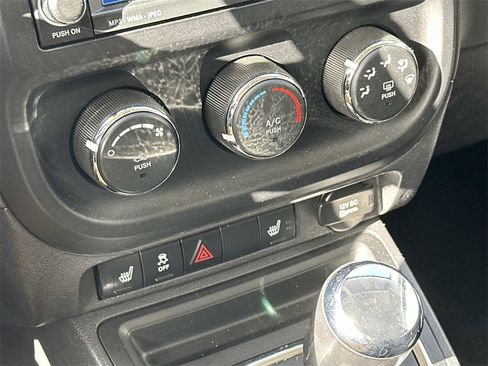 Used 2010 Jeep Compass Sport image 23