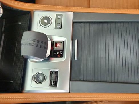 Used 2025 Jaguar F-PACE R-Dynamic S image 50