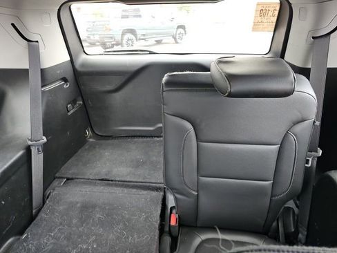 Used 2019 GMC Acadia SLT AWD/4WD image 14