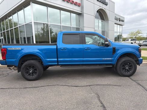 Used 2021 Ford F250 Lariat AWD/4WD image 2