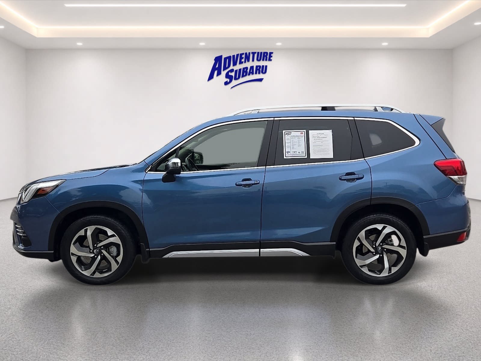 Used 2022 Subaru Forester Touring AWD/4WD image 4