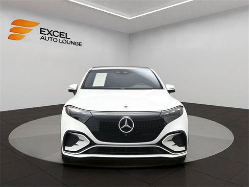 Used 2023 Mercedes-Benz EQS 580 4MATIC SUV image 8