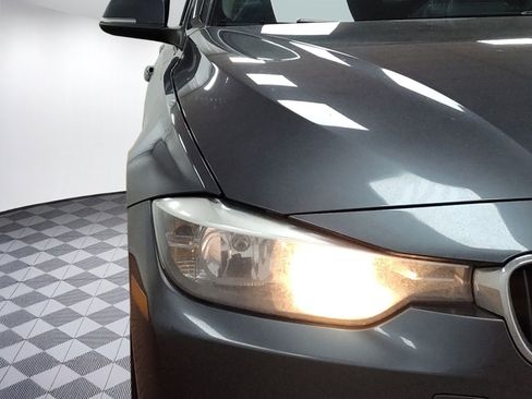 Used 2014 BMW 320i xDrive Sedan image 10