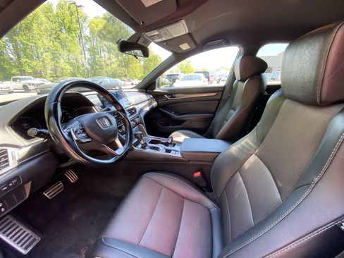 Used 2020 Honda Accord Sport image 16