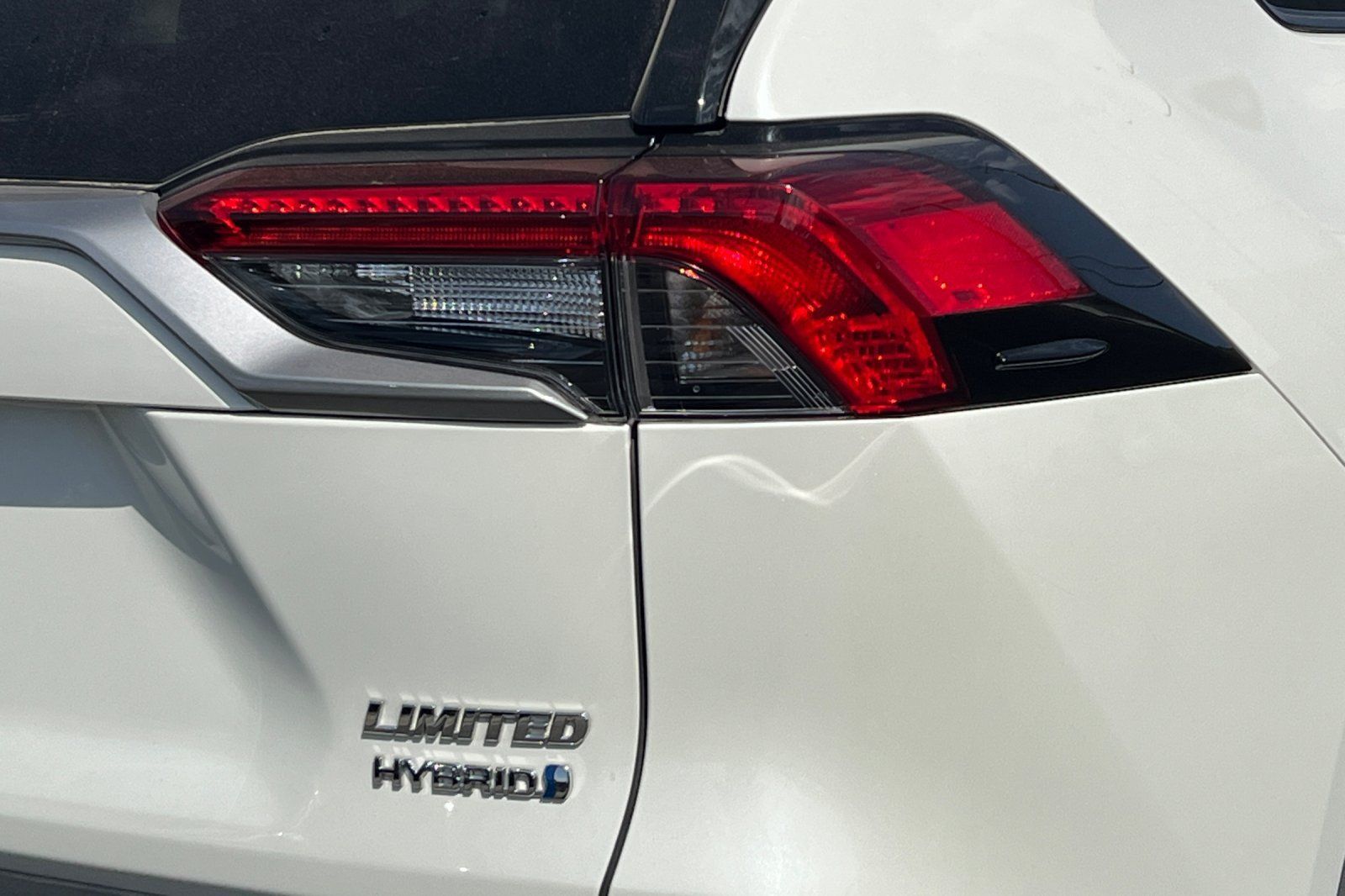 Certified 2021 Toyota RAV4 Limited AWD/4WD image 28