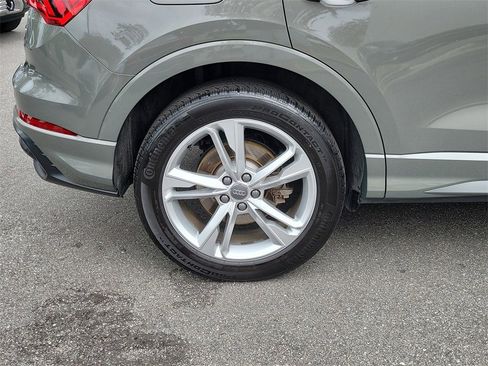 Used 2020 Audi Q3 2.0T Premium w/ Convenience Package image 17