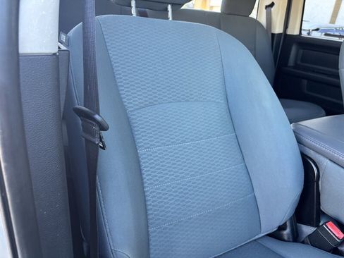 Used 2015 RAM 2500 Tradesman w/ Chrome Appearance Group image 32