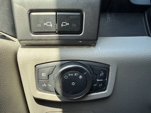 Used 2021 Ford F250 XLT w/ XLT Premium Package AWD/4WD image 39