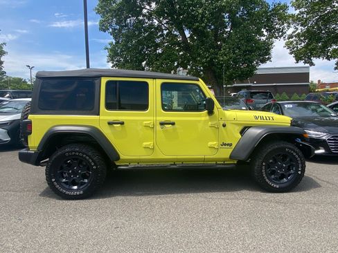 Used 2023 Jeep Wrangler Unlimited w/ Cold Weather Group AWD/4WD image 2