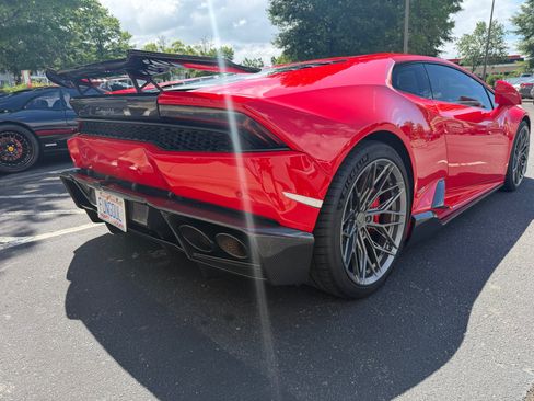Used 2015 Lamborghini Huracan LP 610-4 AWD/4WD image 7