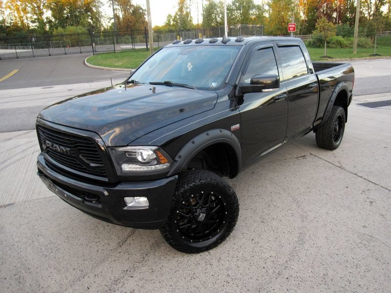 Used 2018 RAM 2500 Laramie w/ Sport Appearance Group AWD/4WD image 4