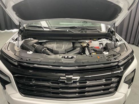 New 2026 Chevrolet Traverse LT w/ Midnight/Sport Edition AWD/4WD image 19