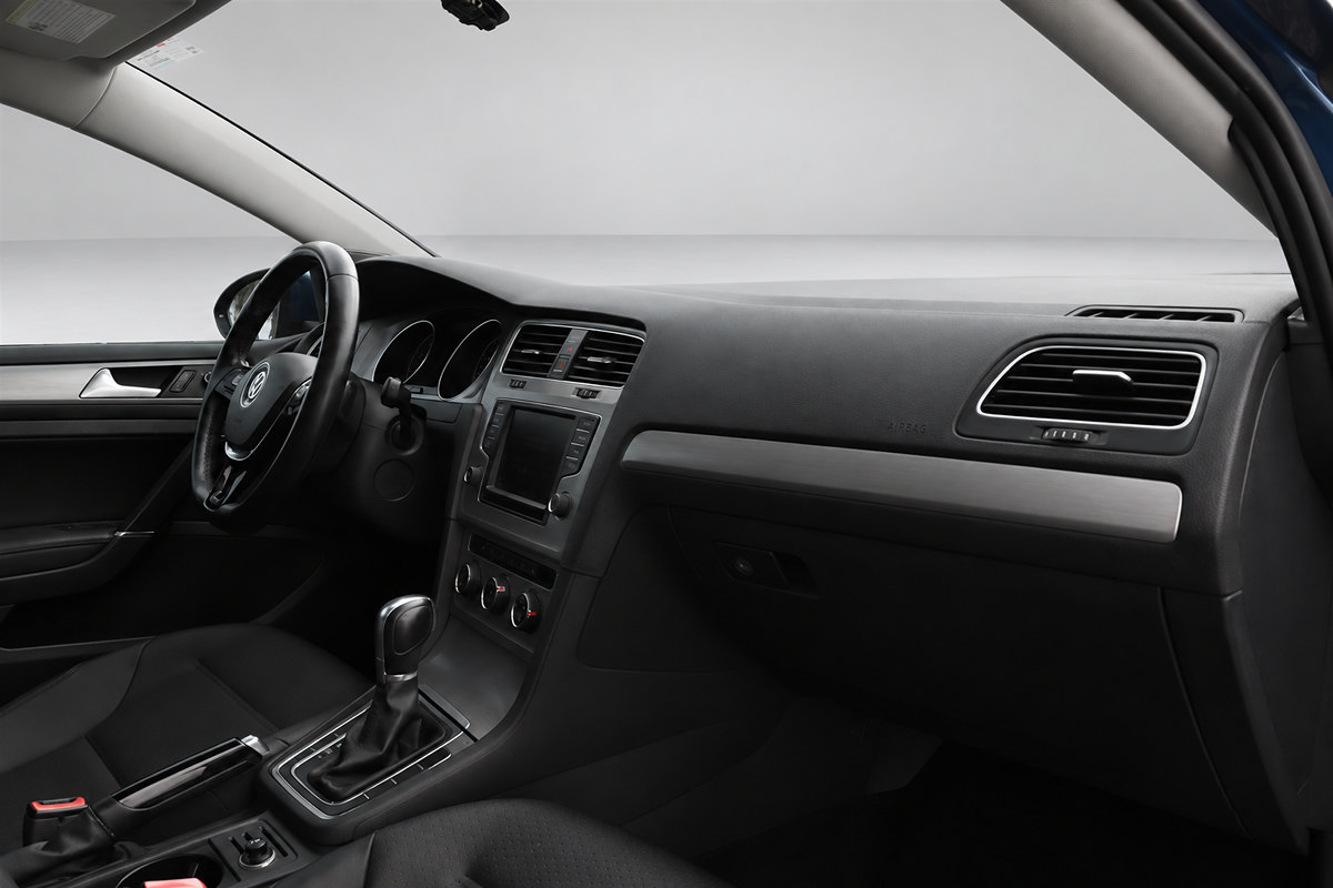 Used 2016 Volkswagen Golf SE FWD image 22