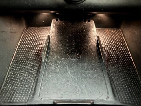 Used 2022 Volvo C40 P8 Recharge Ultimate image 42