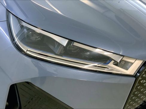Used 2024 BMW iX xDrive50 w/ Sport Package AWD/4WD image 27