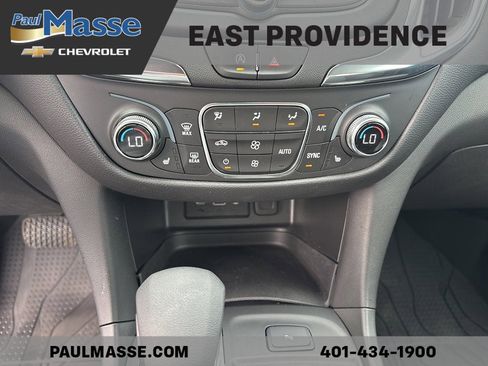 Used 2023 Chevrolet Equinox LT AWD/4WD image 12