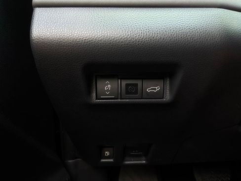 Used 2026 Toyota RAV4 XSE AWD/4WD image 27