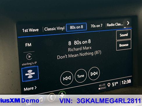 Used 2024 GMC Terrain SLE image 28