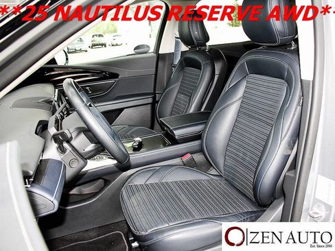 Used 2025 Lincoln Nautilus Reserve AWD/4WD image 30