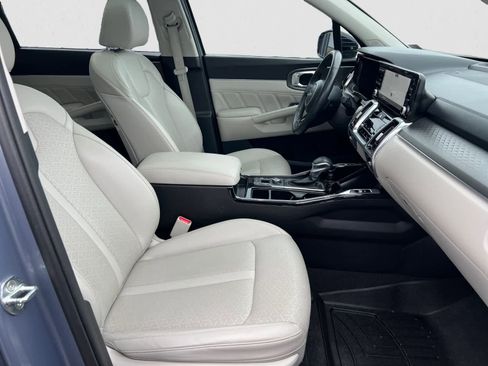 Certified 2023 Kia Sorento SX image 16