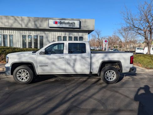 Used 2017 GMC Sierra 1500 SLE w/ SLE Value Package image 1