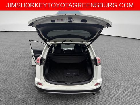 Used 2018 Toyota RAV4 SE w/ Power Extra Value Package image 4