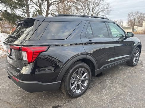 New 2026 Ford Explorer Active w/ Active Comfort Package image 5