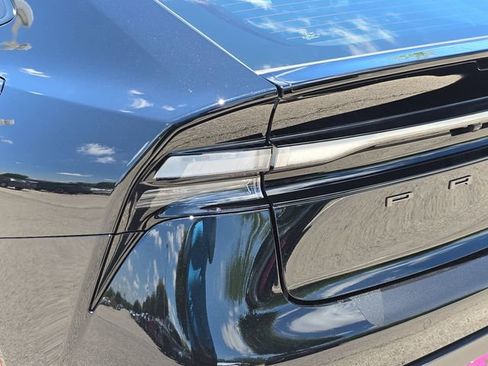 New 2026 Toyota Prius Plug-In Hybrid FWD image 33