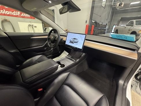 Used 2022 Tesla Model 3 Long Range AWD/4WD image 12