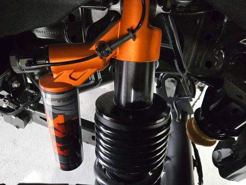 New 2025 Ford Bronco Raptor image 17