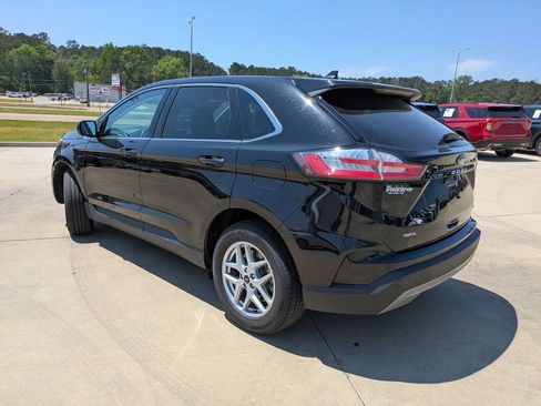 Used 2023 Ford Edge SEL image 6