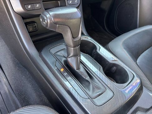 Used 2021 GMC Canyon AT4 w/ Driver Alert Package AWD/4WD image 12