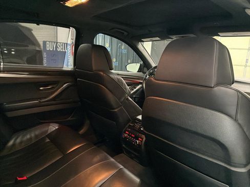 Used 2016 BMW M5 image 28