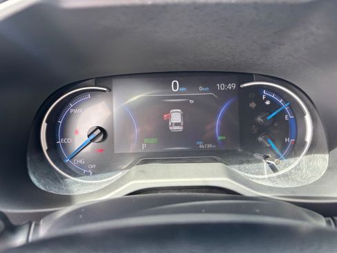 Used 2020 Toyota RAV4 Limited AWD/4WD image 13