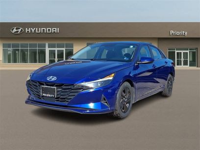 Used 2022 Hyundai Elantra SEL w/ Convenience Package
