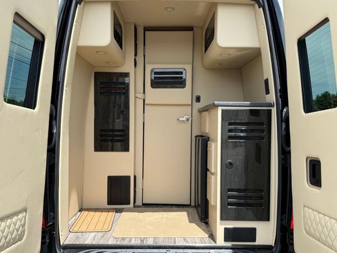 Used 2020 Mercedes-Benz Sprinter 3500 image 66