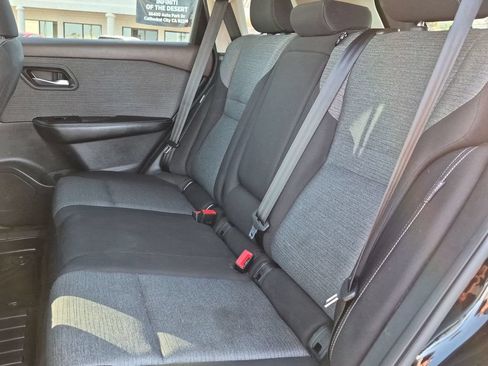 Used 2023 Nissan Rogue SV AWD/4WD image 15