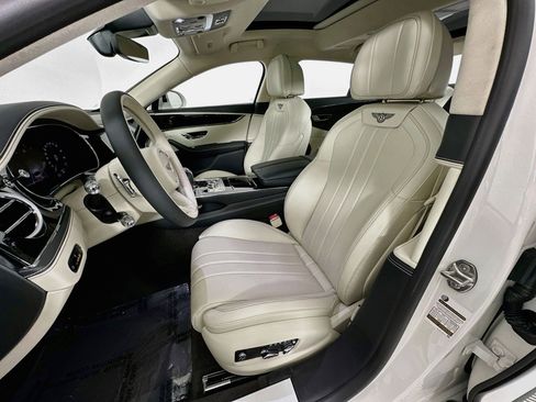 Used 2026 Bentley Flying Spur Plug-In Hybrid AWD/4WD image 21