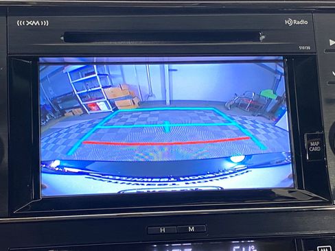 Used 2016 Toyota Avalon XLE Premium image 26