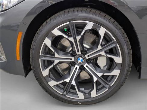 Used 2026 BMW 330i xDrive Sedan w/ Premium Package AWD/4WD image 10